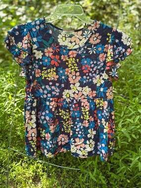 André by Unit Floral Print Ruffle Sleeve Peplum Top Size M